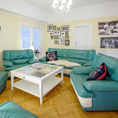 Apartment Alexis Bratislava Eksteriør billede