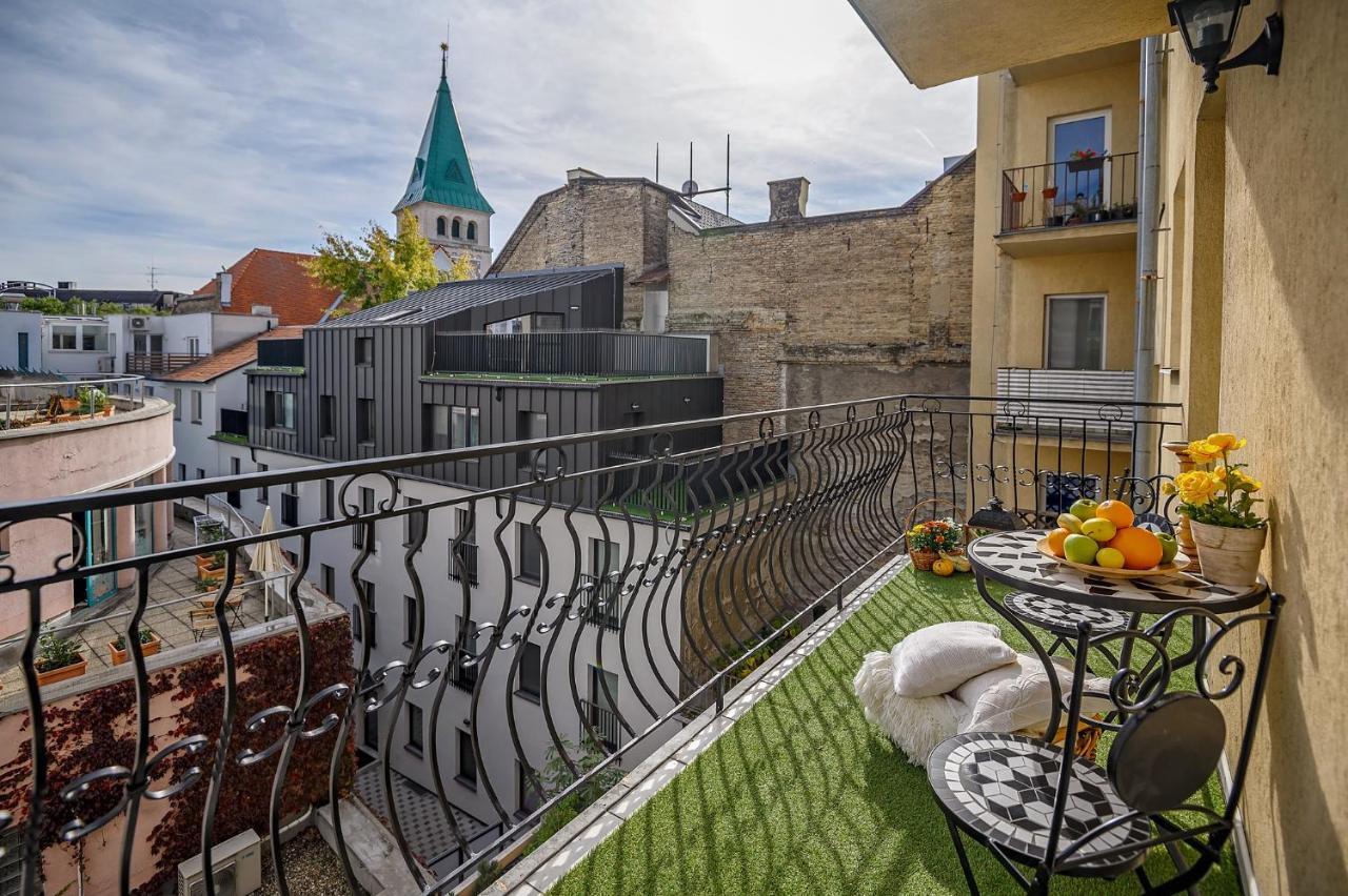 Apartment Alexis Bratislava Eksteriør billede