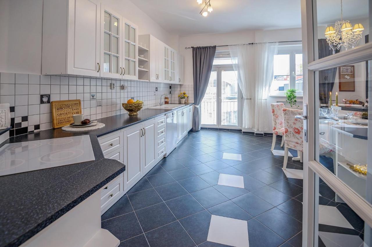 Apartment Alexis Bratislava Eksteriør billede